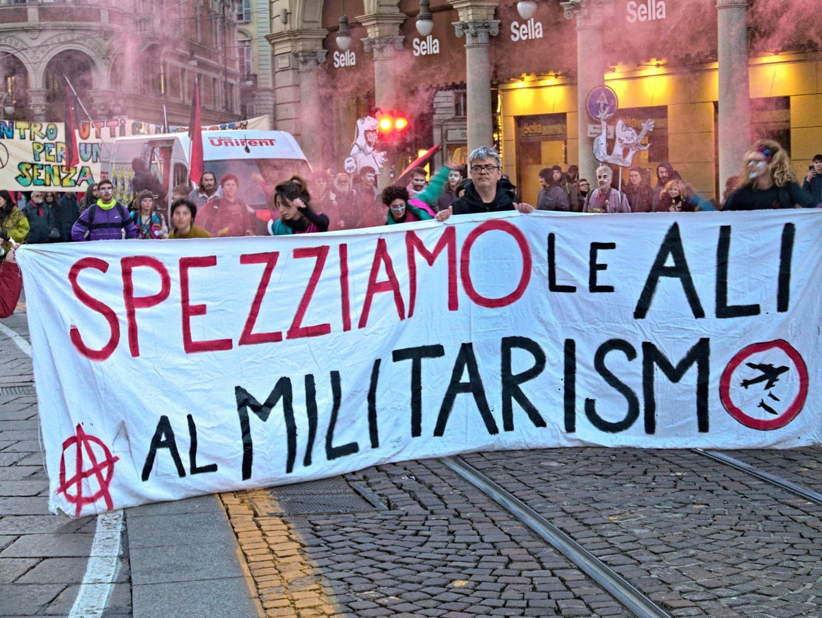 [2025-12-02] Cacciamo i mercanti d‘armi! @ Oval Lingotto